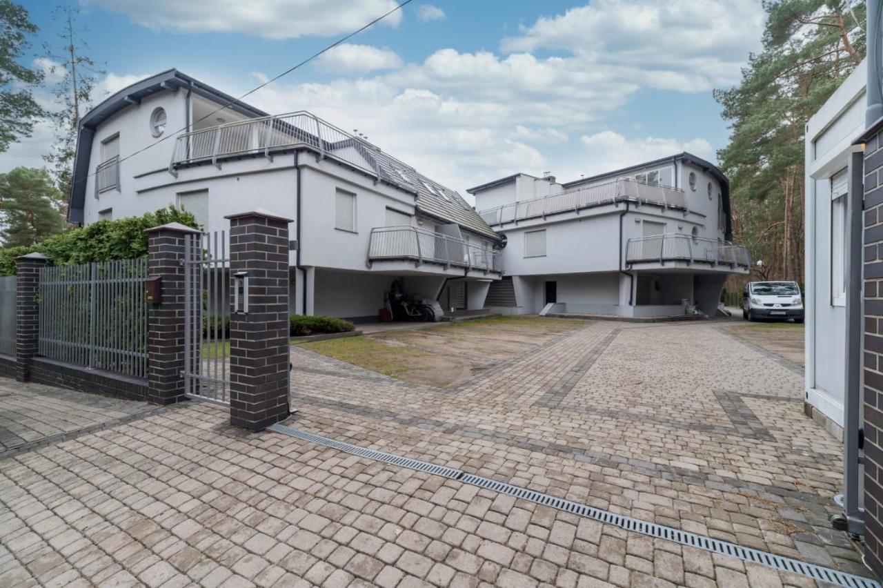 Apartament Happy - Basen, Plaza, Ochrona 24H - 3 Sypialnie Dla Maksymalnie 8 Osob Pobierowo Exterior foto
